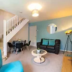 Derby Pet Friendly -2 Bedroom Apartment With Garden