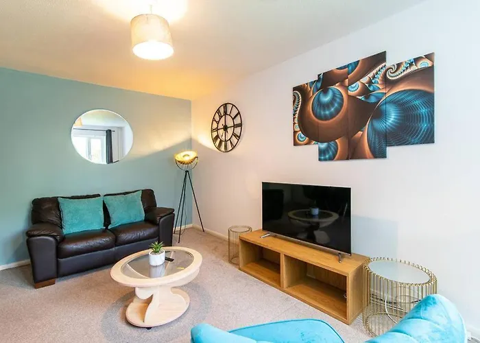 Derby Pet Friendly -2 Bedroom Apartment With Garden