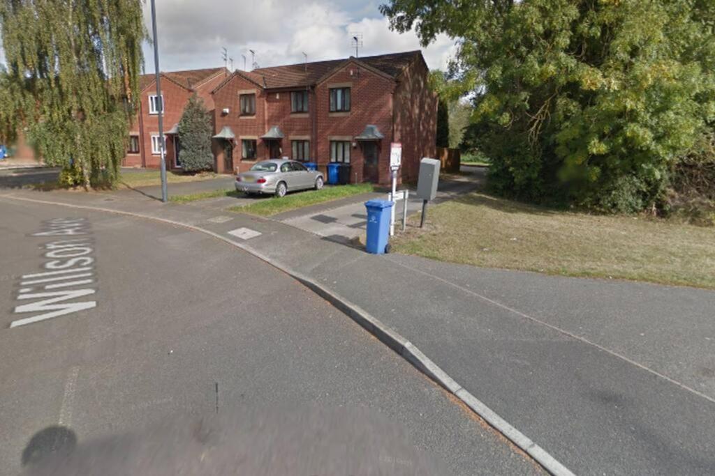 Pet Friendly -2 Bedroom With Garden Derby